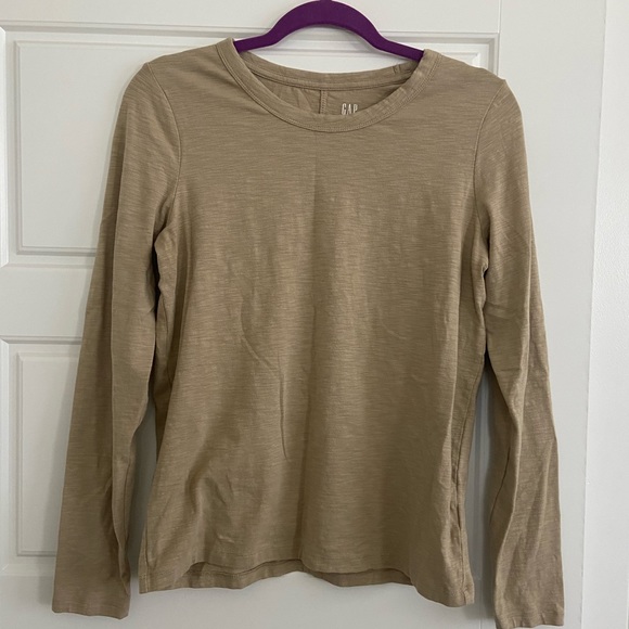 Beige long sleeve tee - Picture 1 of 3